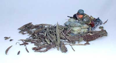 JG miniatures - M38 k - Shattered Timbers Pack - diorama avec un soldat US de King and Country au 1-30ème